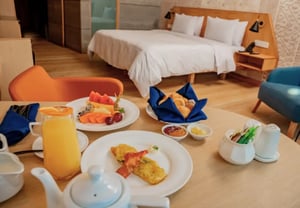 Enjoy room service at GO Quito Hotel.