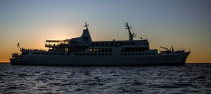 Galapagos Island: Galapagos legend sailing