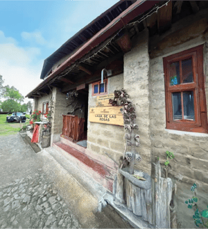 Karanki Magdalena: Rosas House