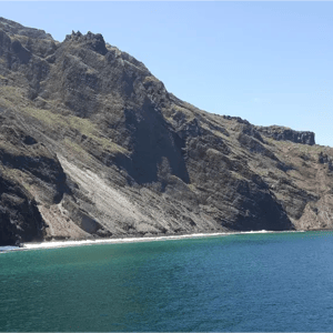 West Expedition (C) Coral Yachts: Punta Vicente Roca